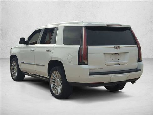 Used 2017 Cadillac Escalade Platinum image 7