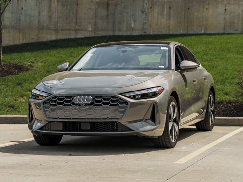 Used 2025 Audi A5 2.0T Premium Plus w/ Premium Plus image 7