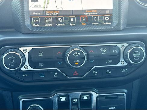 Used 2022 Jeep Wrangler Unlimited Sahara image 20