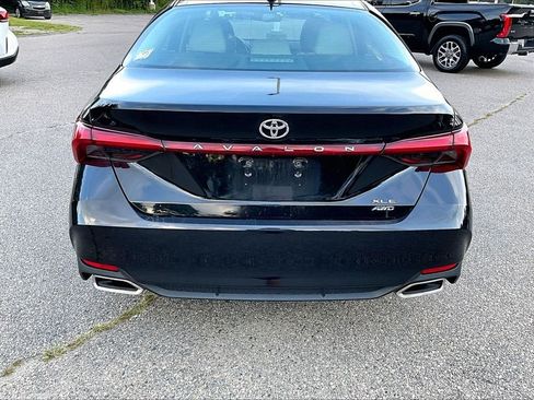 Used 2021 Toyota Avalon XLE AWD/4WD image 10