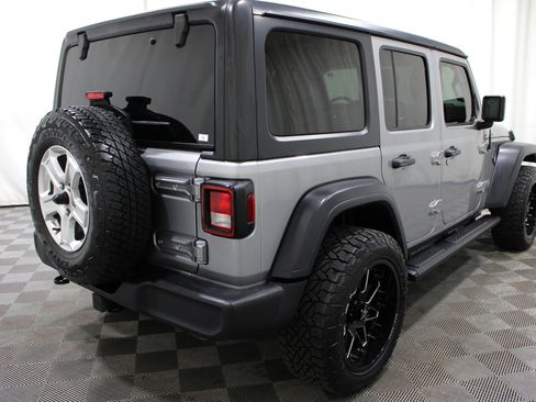 Used 2019 Jeep Wrangler Unlimited Sport S AWD/4WD image 26