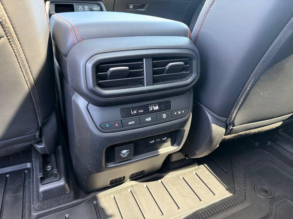 Certified 2025 Honda Pilot TrailSport image 38