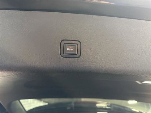 Certified 2023 Chevrolet Traverse LT w/ LPO, Floor Liner Package image 27