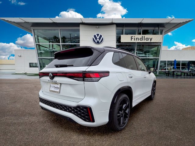 New 2026 Volkswagen Tiguan SE R-Line FWD image 4