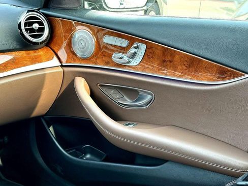 Used 2019 Mercedes-Benz E 300 image 29