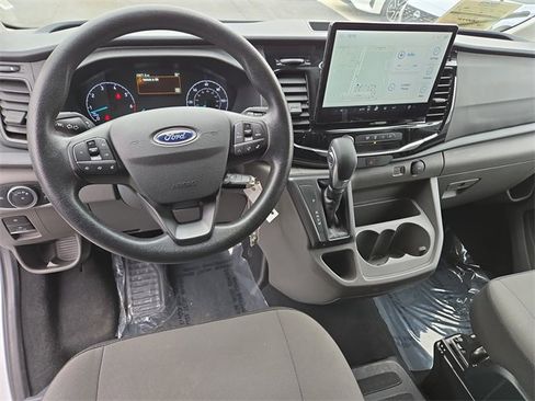 Used 2023 Ford Transit 350 XLT image 33