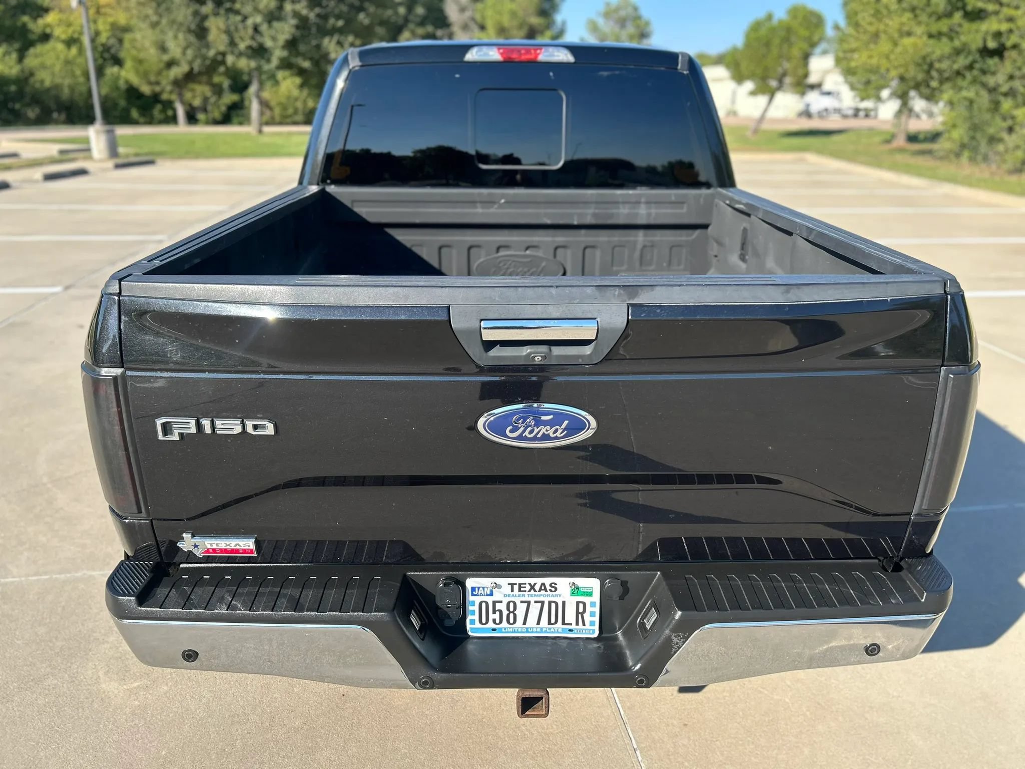Used 2015 Ford F150 XLT w/ Equipment Group 302A Luxury RWD image 7