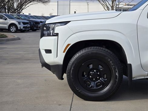 Used 2022 Nissan Frontier S w/ Technology Package image 14