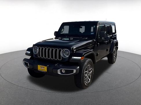 Used 2025 Jeep Wrangler Unlimited Sahara AWD/4WD image 10
