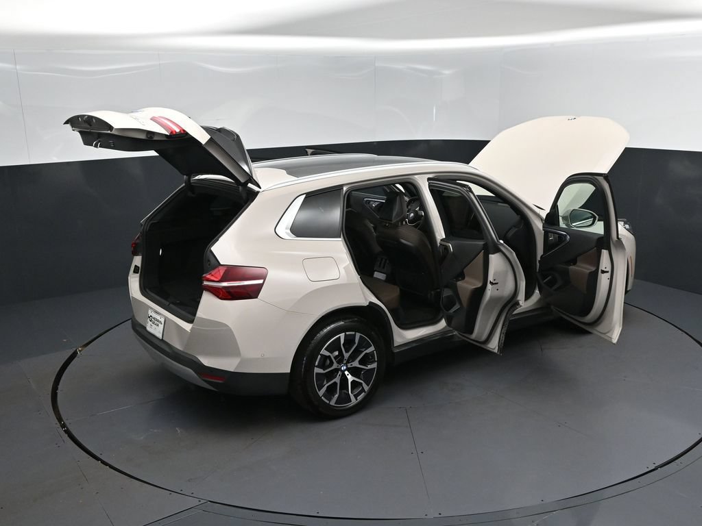 Used 2025 BMW X3 xDrive30i w/ Premium Package AWD/4WD image 41
