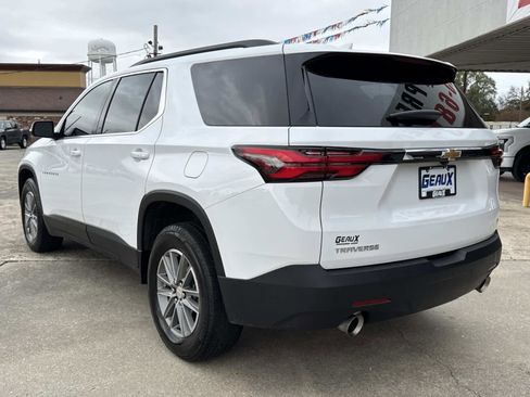 Used 2023 Chevrolet Traverse LT image 8