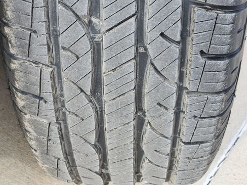 Used 2023 Ford Explorer XLT w/ Equipment Group 202A image 14