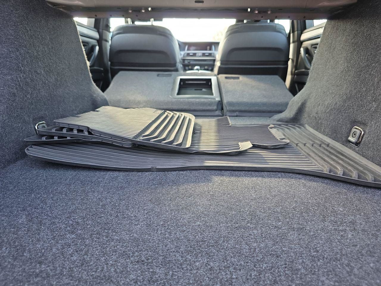 Used 2015 BMW 550i xDrive Sedan AWD/4WD image 28