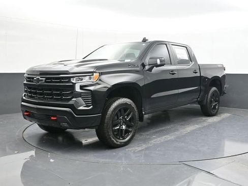 New 2026 Chevrolet Silverado 1500 LT Trail Boss w/ Safety Package image 3