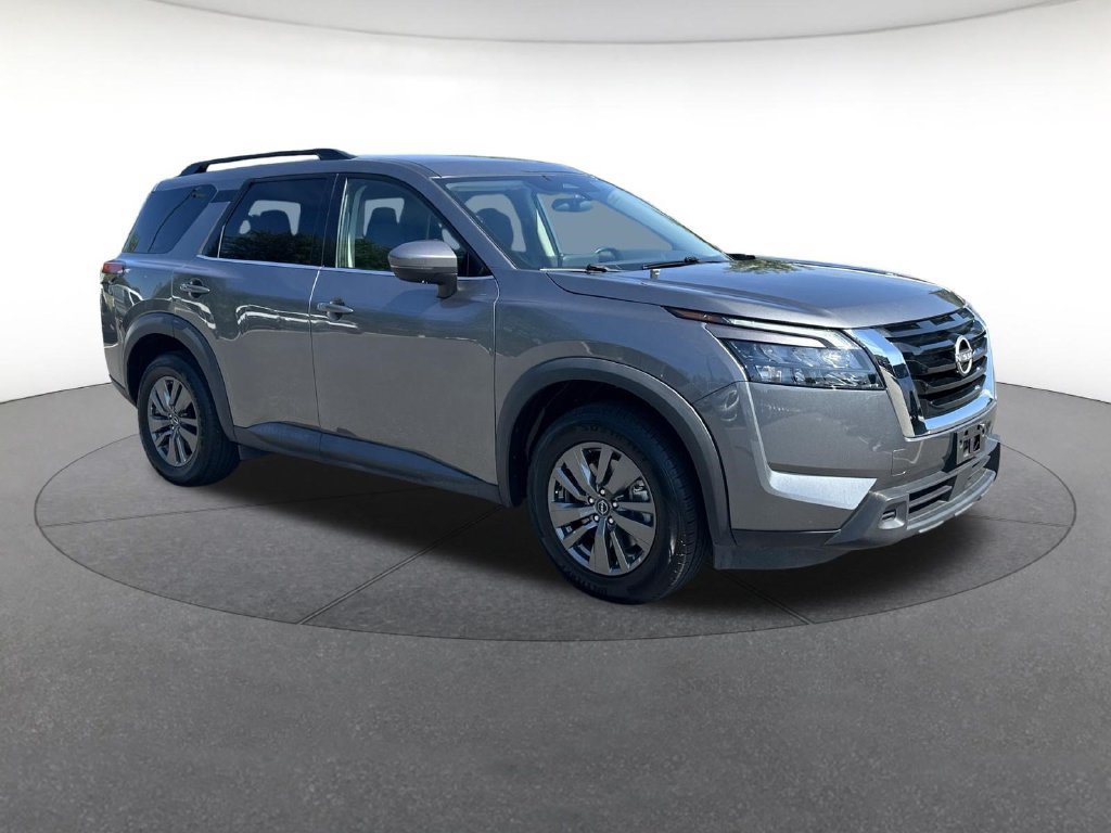 Used 2024 Nissan Pathfinder SV FWD image 8