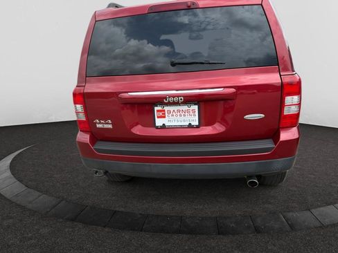 Used 2016 Jeep Patriot Latitude w/ Sun/Sound Group AWD/4WD image 5