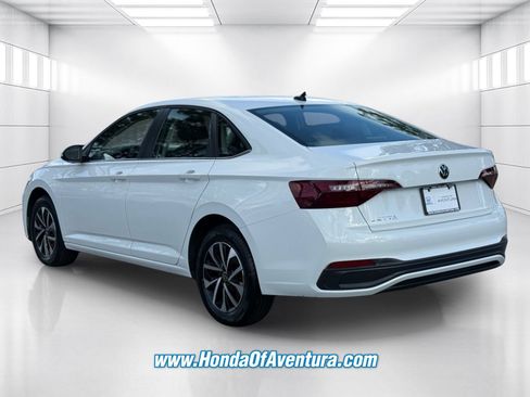 Used 2024 Volkswagen Jetta S FWD image 3