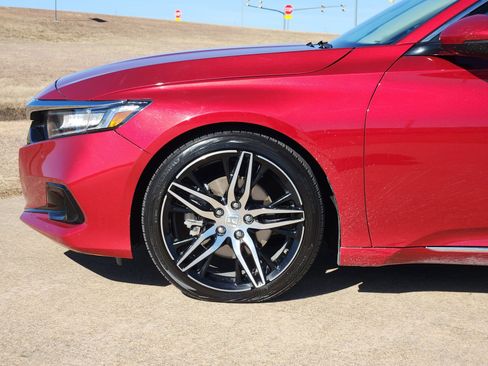 Used 2022 Honda Accord Touring image 13