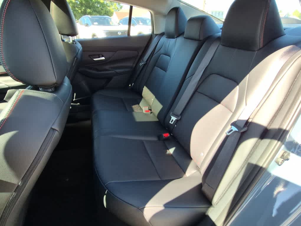 New 2027 Nissan Sentra SR w/ SR Premium Package FWD image 7