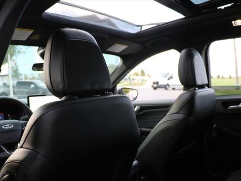 Used 2025 Ford Escape ST-Line w/ Tech Pack #1 image 15