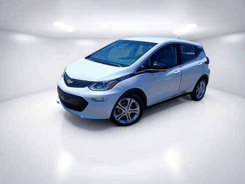 Used 2017 Chevrolet Bolt LT FWD image 2