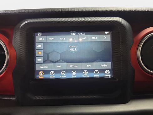 Used 2020 Jeep Gladiator Rubicon w/ Cold Weather Group AWD/4WD image 22