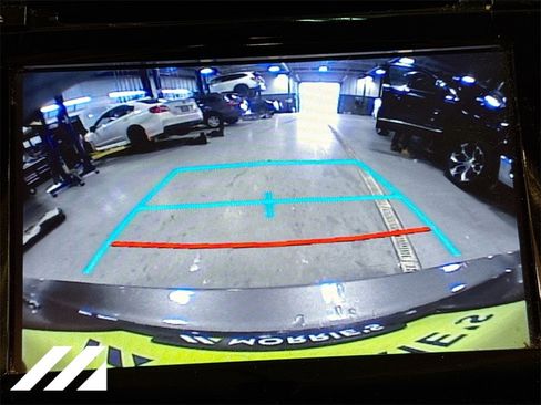 Used 2017 Toyota Camry XLE image 14