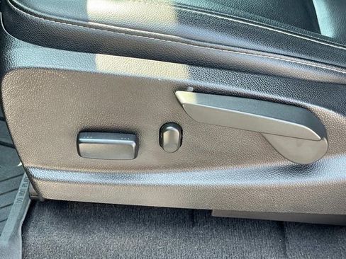 Used 2019 Chevrolet Colorado ZR2 image 27