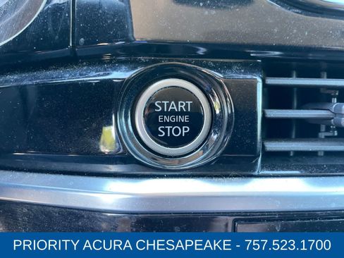 Used 2024 Nissan Pathfinder SV FWD image 20