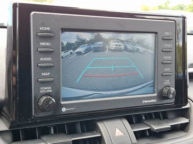 Used 2022 Toyota RAV4 XLE AWD/4WD image 18