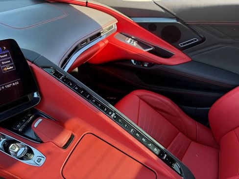 Used 2023 Chevrolet Corvette Z06 w/ Z07 Performance Package RWD image 16
