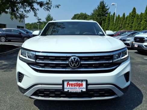 Certified 2022 Volkswagen Atlas Cross Sport SE AWD/4WD image 6