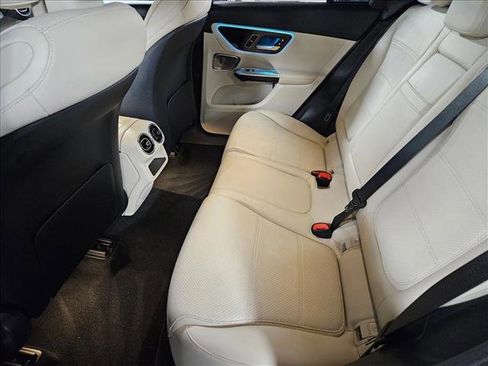 Used 2023 Mercedes-Benz GLC 300 GLC 300 image 17