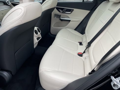 New 2026 Mercedes-Benz GLC 300 4MATIC image 36