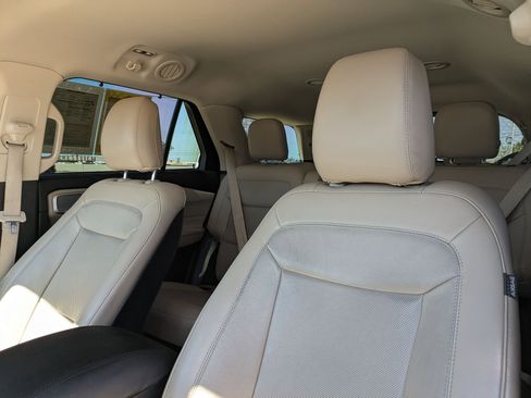 Used 2020 Ford Explorer Limited image 13