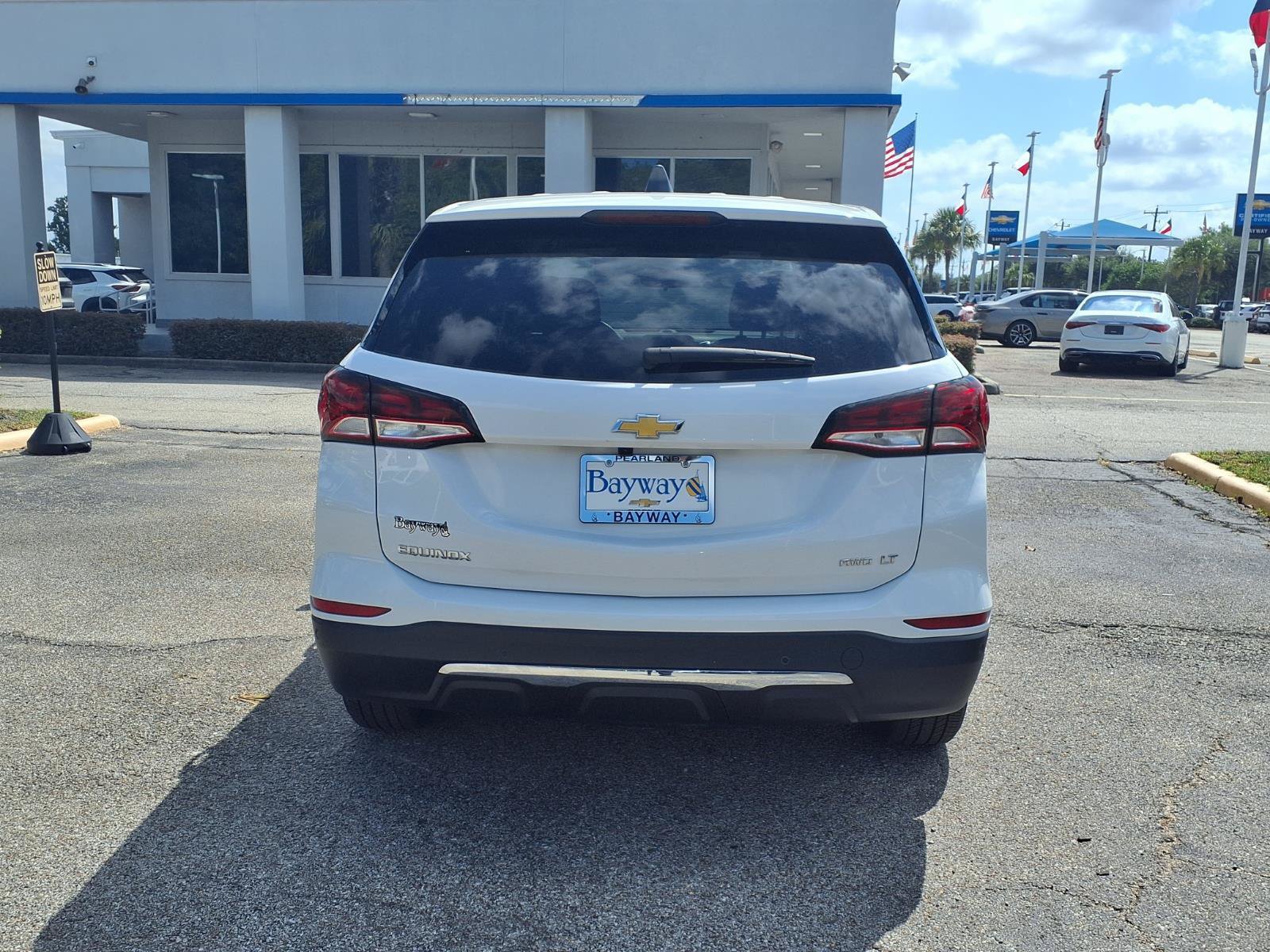 Used 2024 Chevrolet Equinox LT AWD/4WD image 23