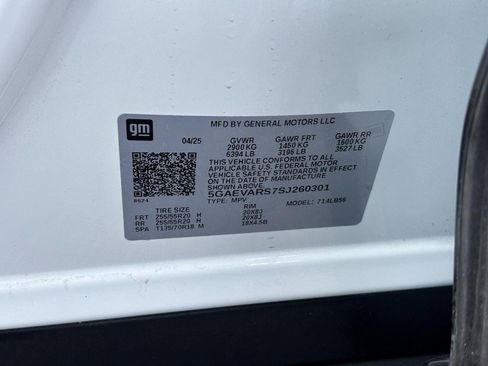 Certified 2025 Buick Enclave Preferred image 26