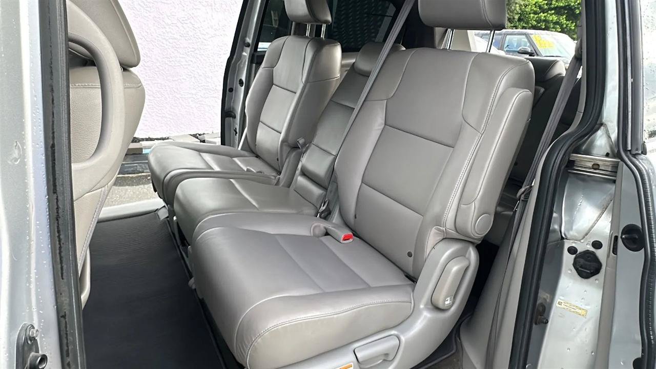 Used 2013 Honda Odyssey Touring image 24
