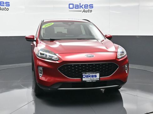 Used 2020 Ford Escape SEL image 3