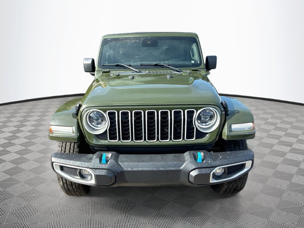 Used 2024 Jeep Wrangler Unlimited Sahara AWD/4WD image 2