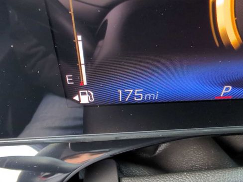 Used 2025 Chevrolet Trax RS w/ Driver Confidence Package image 12