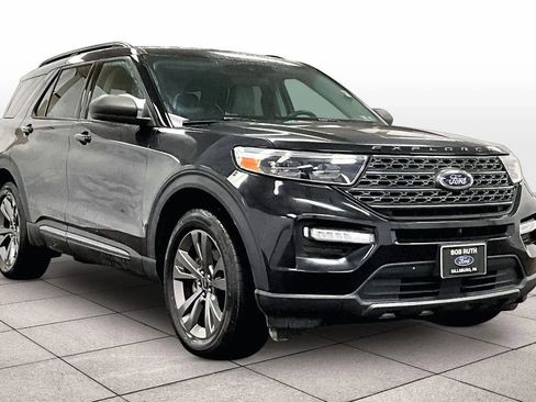 Certified 2021 Ford Explorer XLT w/ Equipment Group 202A image 2