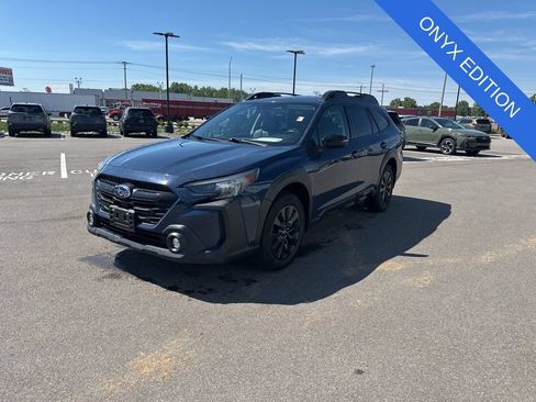 Used 2023 Subaru Outback Onyx Edition AWD/4WD image 3