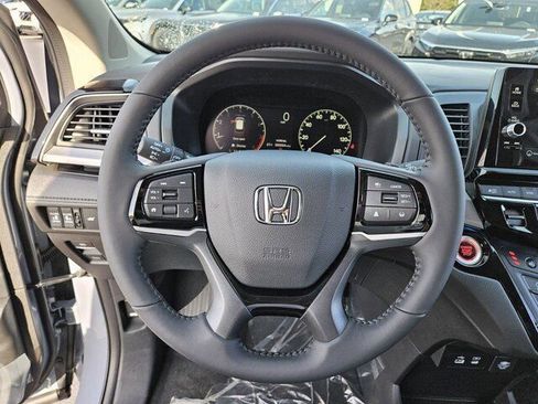 New 2026 Honda Odyssey Touring image 14