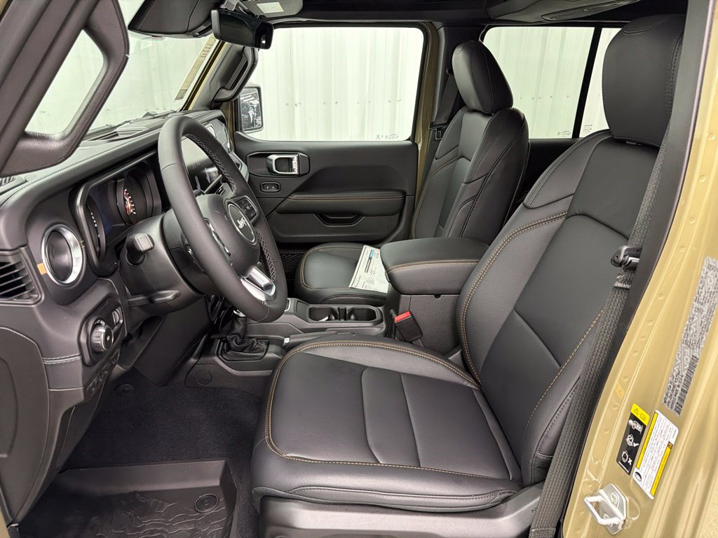 New 2026 Jeep Wrangler Unlimited Sahara AWD/4WD image 15