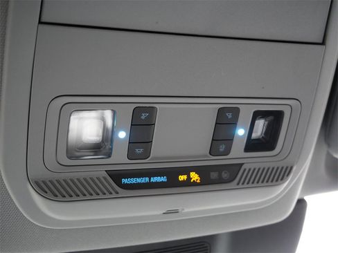 Certified 2022 Ford Explorer XLT w/ Equipment Group 202A image 27