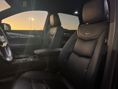 Used 2020 Cadillac XT5 Luxury image 9