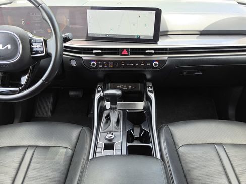 Used 2024 Kia Sorento S FWD image 13