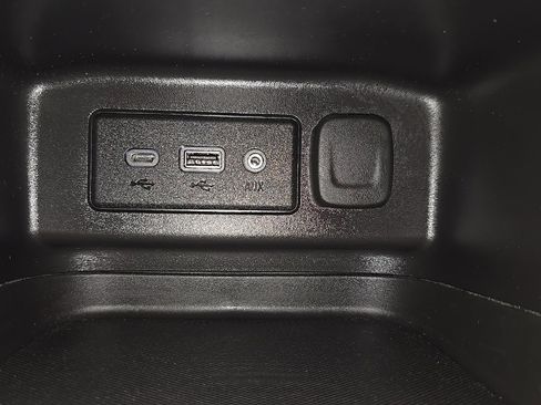 Used 2024 Chevrolet Equinox LS image 20