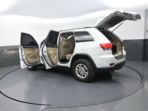 Used 2019 Jeep Grand Cherokee Laredo image 35